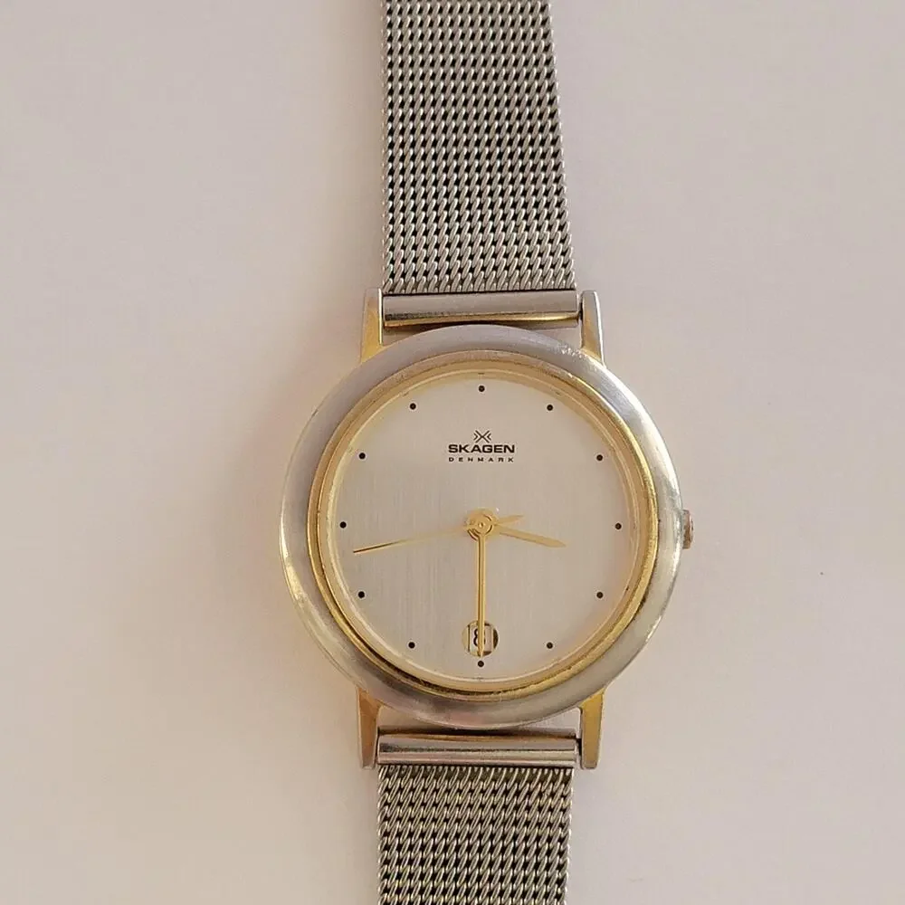 Skagen Womens Watch Silver Dial Gold Case Silver Mesh Bracelet Date 165GS